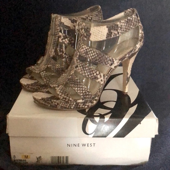 Nine West Roccia High Heeled Size 8M Sandal NWT - Picture 5 of 10